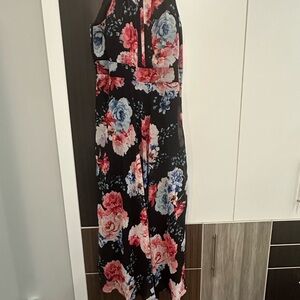 Floral Sleeveless Maxi Dress